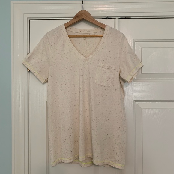 Madewell Tops - Madewell V-neck Tee, speckled cream, women’s large